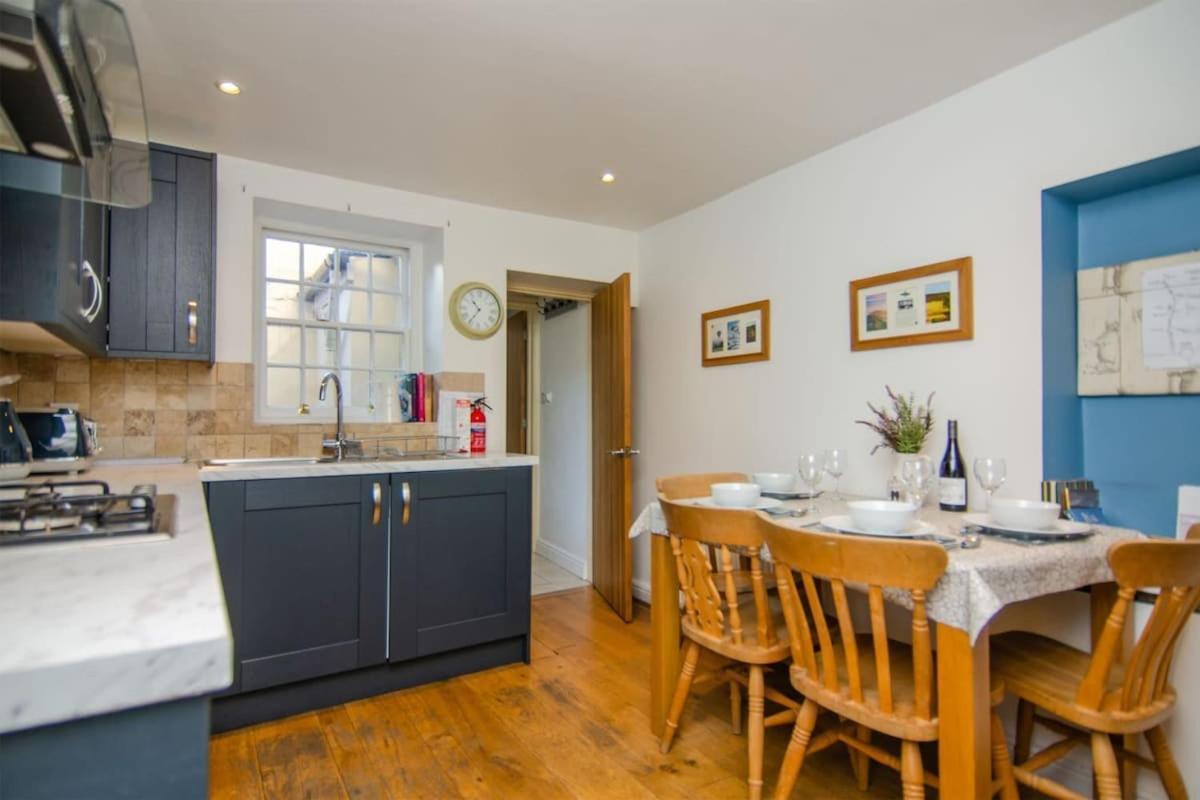 Pudding Cottage In Bakewell Exterior foto